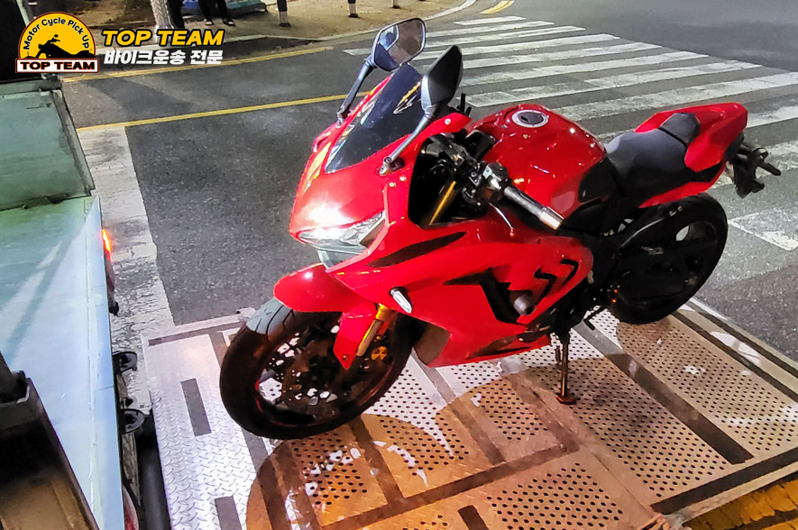 혼다 CBR650R-3