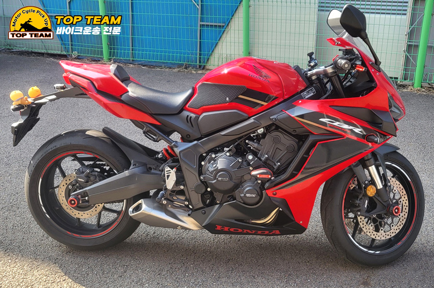 혼다 CBR 650R 오토바이 용달 전문적으로 깔끔하게 완료